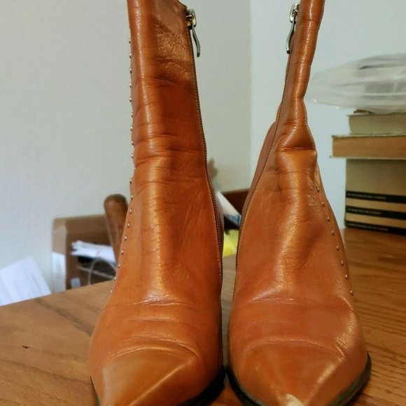 Women's Baroco Collection Pointed Toe Zip Up Ankle Boots Sz 38 Metal Cover Heel - Picture 2 of 10